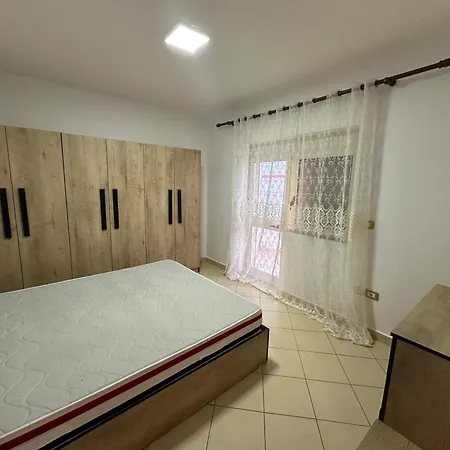 Apartmán Bledis Lushnjë